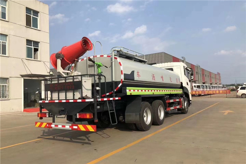 東風(fēng)天龍后八輪20噸噴霧車，國六綠化噴灑車